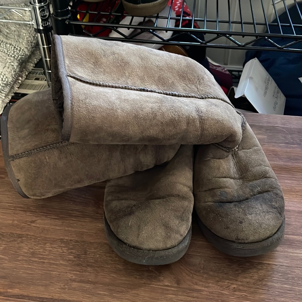 Ugg classic tall boots